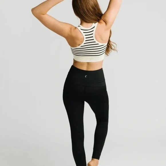 Zyia Active Black & Maroon Striped Monique Sports Bra - Large - Picture 4 of 8